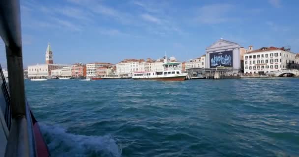 Panoramautsikt Över Byggnader Framför Giudecca Venedig Italien — Stockvideo