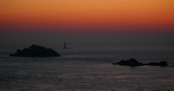 Piękny Zachód Słońca Materiał Skaliste Wybrzeże Morza — Wideo stockowe