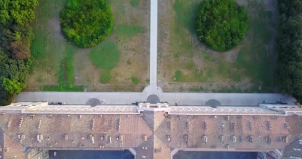 Palais Royal et Jardins de Reggia di Caserta, vue aérienne. Caserta, Italie .