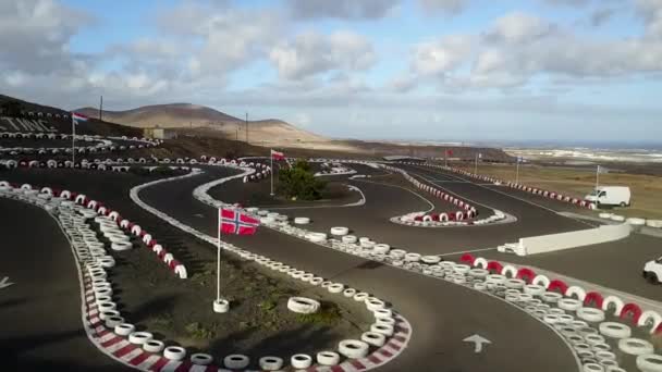 Séquences Circuit Kart Avec Des Motos — Video