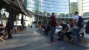 Milan, İtalya - Eylül, 2017 yaklaşık: Expo için Gae Aulenti square, Porta Garibaldi adlı yeni finalcial ilçe yakın Modern binası inşa. 