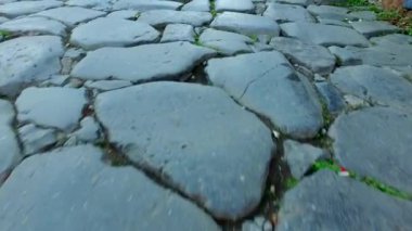 Kolezyum 'a yakın Roma' da antik taş kaldırım taşı..
