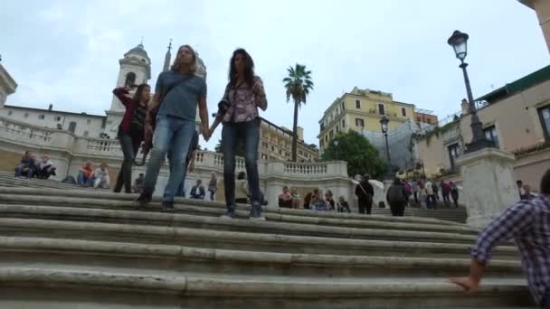 Roma Talya Circa Ectober 2016 Spanyol Merdivenlerinde Yürüyen Turistler Scalinata — Stok video