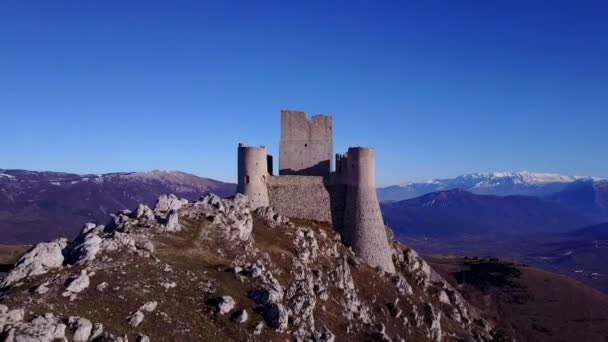 Vista Panorâmica Castelo Rocca Calascio Topo Montanha Itália — Vídeo de Stock
