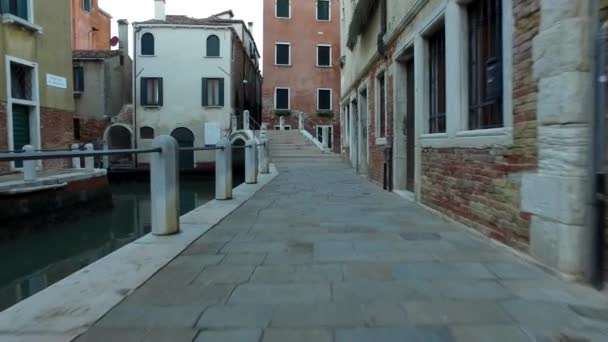 Typisk Gata Venice Italy — Stockvideo