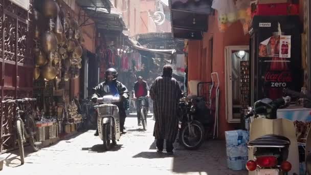 Alley Market Vendors Marrakech Morocco — Stock Video