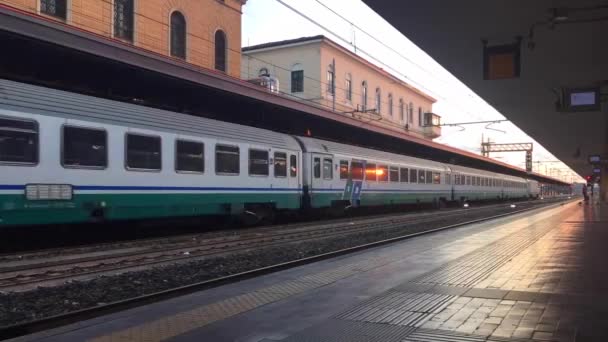 Bologna Italy June 2016 Panoramic View Central Train Station Time — Vídeo de Stock