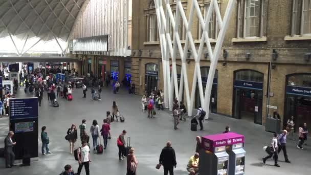 London United Kingdom June 2015 People Walking King Cross Railway — Wideo stockowe