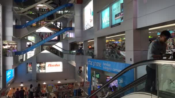 Bangkok Thailand November 2015 Time Lapse People Mbk Shopping Mall — Stockvideo