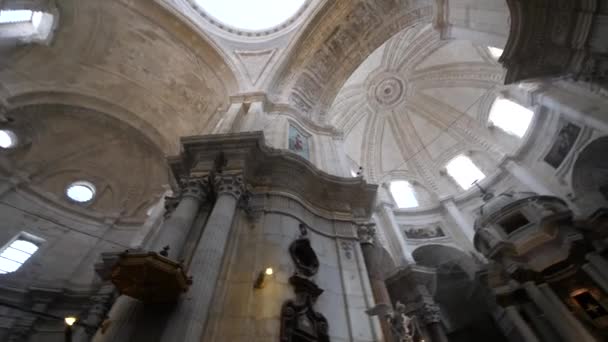西班牙卡迪斯 Circa 2018 卡迪斯大教堂内部景观安达卢西亚 西班牙 — 图库视频影像