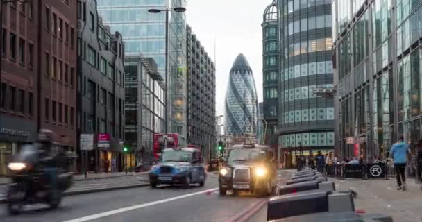 2015年6月 交通和格尔金大楼的时间间隔为背景 格尔金成了伦敦的标志性标志 — 图库视频影像