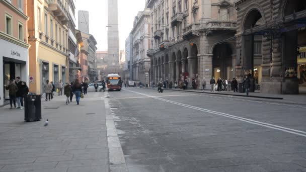 Bologna Italy Circa January 2017 Traffic People Walking City Center — стокове відео