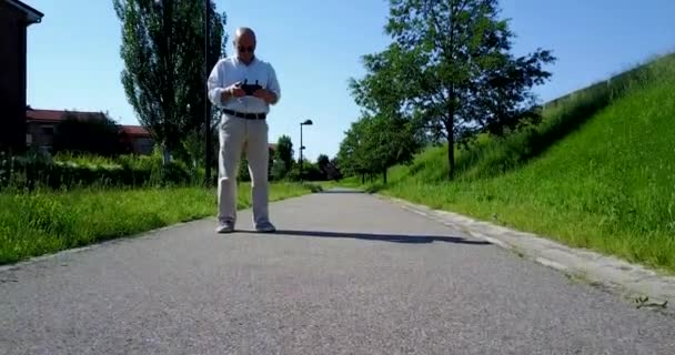 Homme Pilotant Drone Point Vue Drone — Video