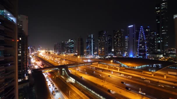 Nachtelijk Panoramisch Uitzicht Met Verkeer Jumeirah Lake Towers Dubai Verenigde — Stockvideo