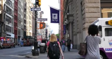 NEW YORK CITY -CIRCA HAZİRAN 2012: New York City caddesinin görüntüleri  