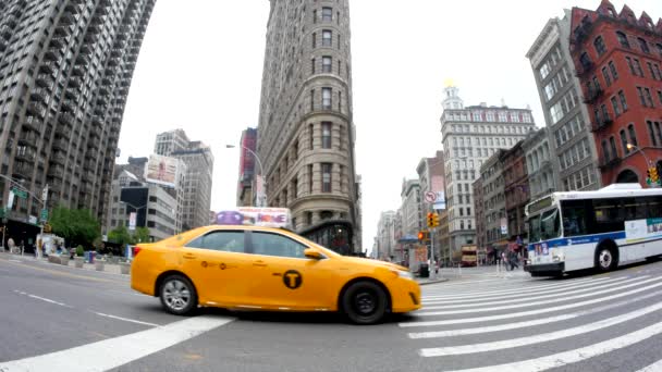 New York City Mei 2015 Verkeer Downtown Manhattan Kruising Voor — Stockvideo