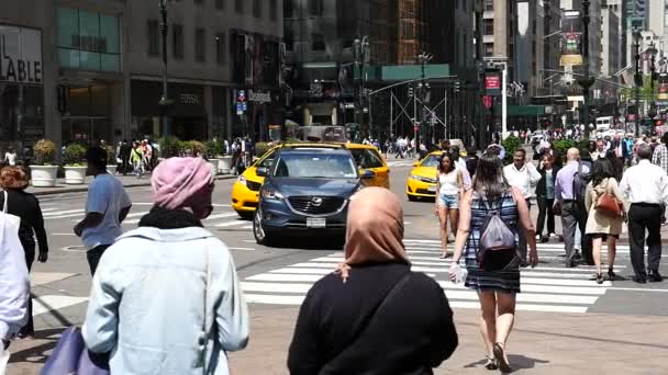 ニューヨーク市 Circa 2012年6月 ニューヨーク市通りのスローモーション映像 — ストック動画