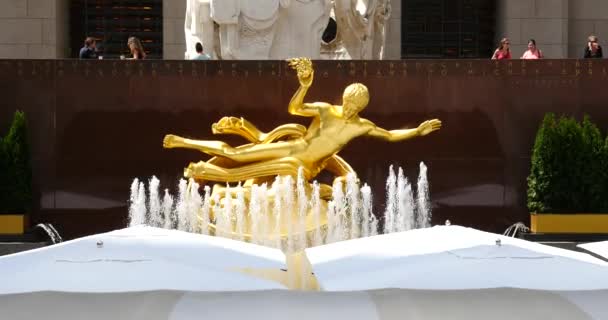 Nueva York Circa Mayo 2015 Estatua Prometeo Rockefeller Center Quinta — Vídeos de Stock