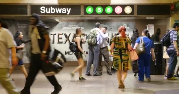 NEW YORK CITY JUNE 26: kereta bawah tanah kosong — Stok Video