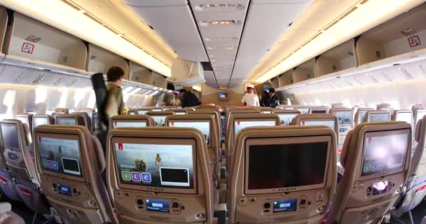 Dubai Uae November 2015 Unterhaltungsshow Flugzeug Der Emirate — Stockvideo