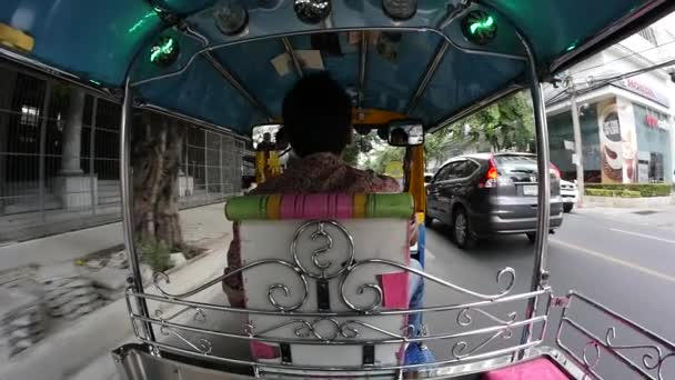 Bangkok Thailand November 2015 Traditionele Tuk Tuk Straat Auto Riksja — Stockvideo