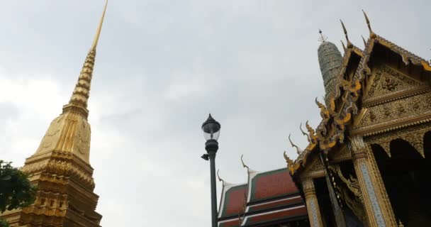 Detalle Arquitectónico Del Templo Tailandés Gran Palacio Bangkok Tailandia — Vídeo de stock