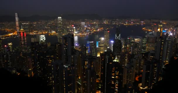 Filmaufnahmen Der Beleuchteten Stadt Bei Nacht Hong Kong — Stockvideo