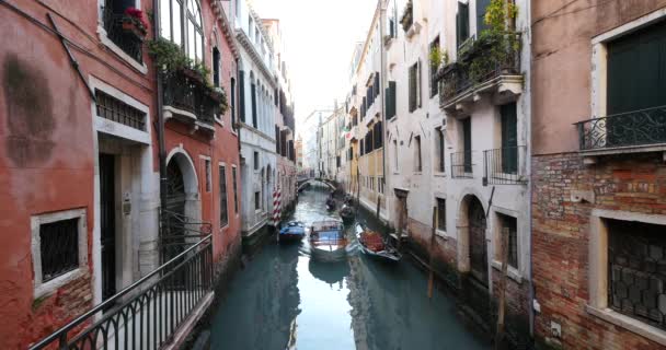 Canal Típico Venecia Italia — Vídeo de stock