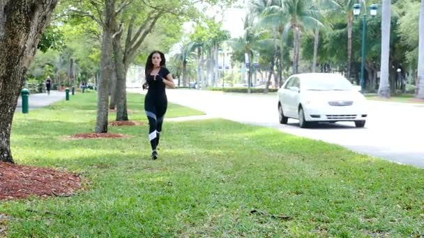 Slow Motion Young Beautiful Woman Running Outdoors Park Miami Florida — стоковое видео