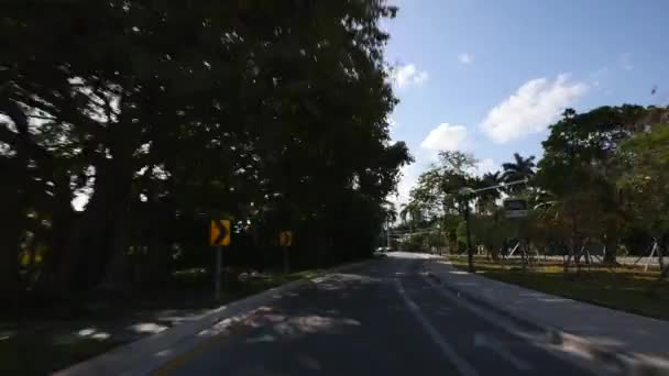 Pov Projíždí Benátskými Ostrovy Světově Proslulé Místo Miami Beach Florida — Stock video