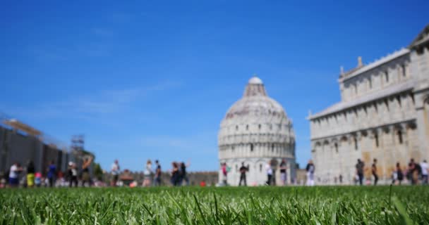 Pisa Itália Maio 2016 Turistas Visitam Batistério Campo Dei Miracoli — Vídeo de Stock