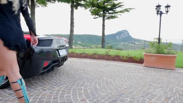 San Marino Itália Junho 2016 Jovem Bonita Com Ferrari 458 — Vídeo de Stock