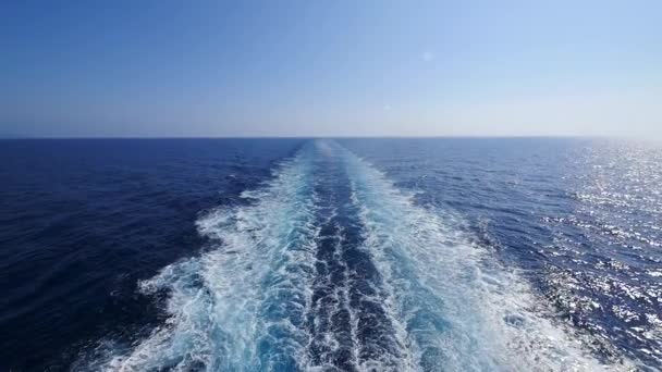 Schiuma Acqua Mare Nave Movimento Con Orizzonte Cielo Blu — Video Stock