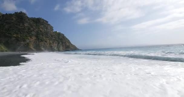 Pintoresca Vista Hermosa Playa Mar Tropical Día Soleado — Vídeos de Stock