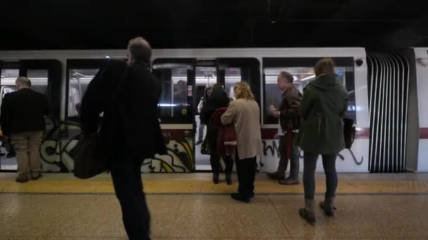 Roma Itália Circa Outubro 2016 Estação Metrô Rede Foi Inaugurada — Vídeo de Stock