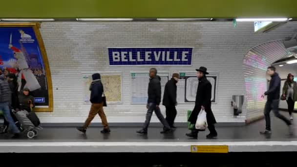 Paris France Mayıs 2014 Metro Stasyonu Paris Metro Metropolitan Alanı — Stok video