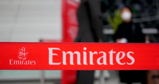 Dubai Emiratos Árabes Unidos Circa Marzo 2017 Emirates Airline Logo — Vídeo de stock