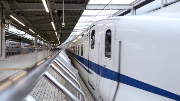 Kyoto Japan Circa March 2017 Shinkansen Bullet Train离开车站 东海道新干线是世界上最繁忙的高速铁路 每年载客量达1 — 图库视频影像
