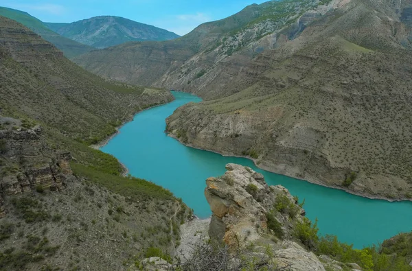 Sulak nehir kanyonun bir görünüm