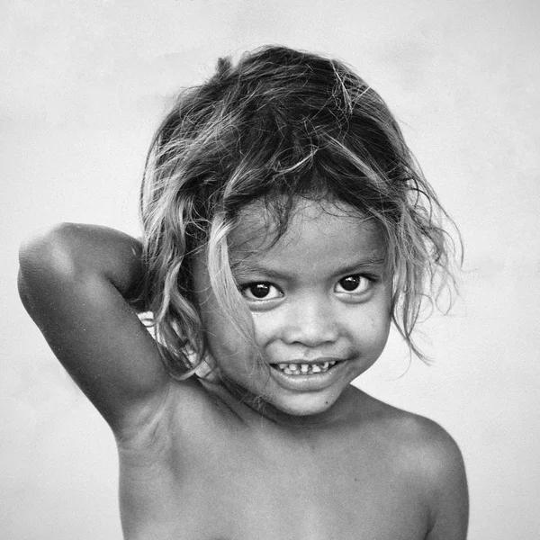 Poipet Banteay Meanchey Cambodia Sep Portrait Unidentified Girl Smiling September — Stock Photo, Image