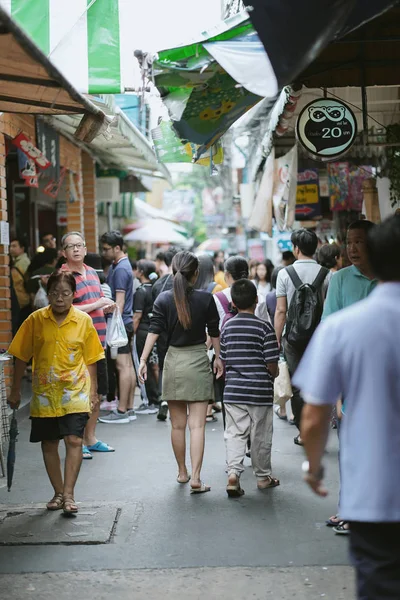 Bangkok Thailand October 2018 Unidentified Tourists Shopping Wang Lang Market — Stock Photo, Image