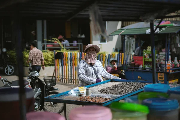 Poipet Cambdodia November 2018 Unidentified Local Woman Shells Stall Thai — Stock Photo, Image