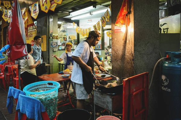 Comida de rua no Festival de Comida Vegetariana Chinesa — Fotografia de Stock