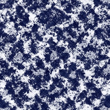 Kusursuz çivit benekli doku. Mavi örülmüş boro pamuk boyalı efekt arka planı. Japonlar batik direncini tekrarlıyor. Sıkıntılı kravat boyası beyazlatıcı. Asya füzyon izin veren kimono tekstili. Giysi izi.