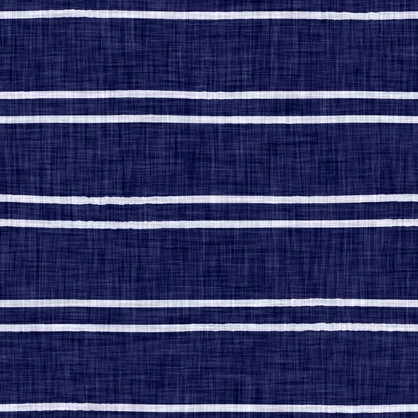 Nahtlose Indigo-Streifen-Textur auf blauem, gewebtem Hintergrund mit Boro-Baumwolle-Effekt. Japaner wiederholen Batikmuster. Notleidende Krawattenfärber bleichen. Asiatische Fusion aller Kimono-Textilien. Abgenutzter Stoffaufdruck — Stockfoto