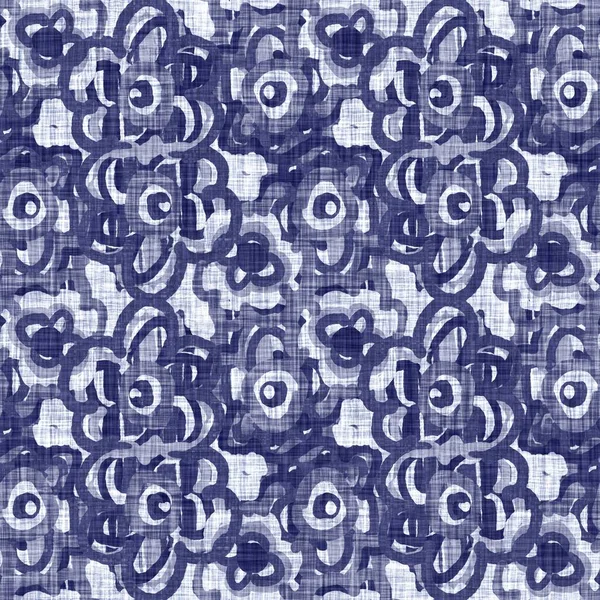 Indigo blu fiore blocco stampa tinto lino texture sfondo. Senza soluzione di continuità tessuto giapponese ripetizione batik modello campione. Stampa di blocchi di sfocatura organica floreale su tutto il tessuto. — Foto Stock