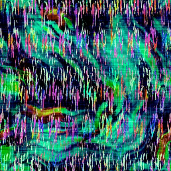 Blurry arco iris glitch camo textura de fondo. Irregular sangrado acuarela lazo tinte patrón sin costura. Ombre distorsionado boho batik camuflaje por toda la impresión. Efecto húmedo de inmersión de moda variada. — Foto de Stock