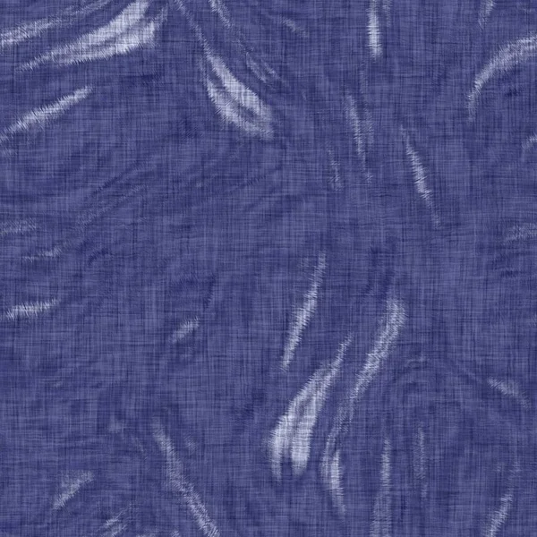 Textura sem emenda indigo manchado. Azul tecido boro algodão tingido efeito fundo. Japonês repetir batik resistir padrão. Branqueador de tinta de gravata angustiado. Asiático fusão allover quimono têxtil. Impressão de pano usado — Fotografia de Stock