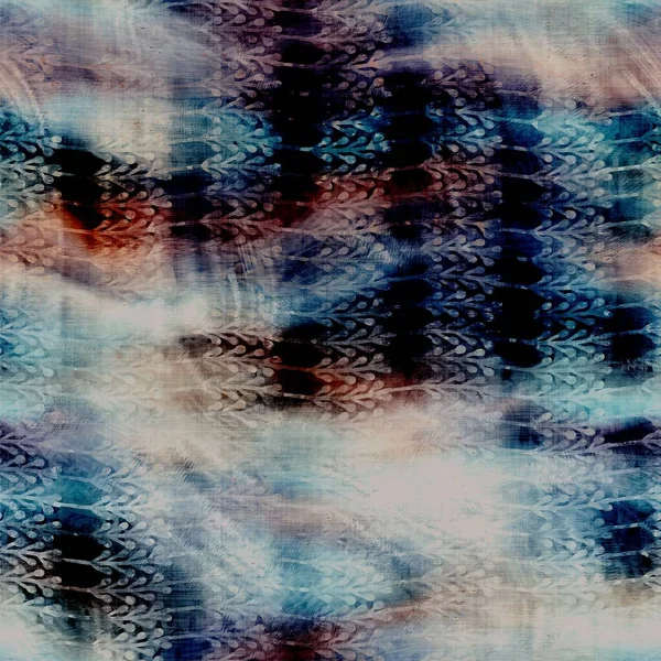 Verschwommenes Aquarell glitch kreative Laub Textur Hintergrund. Unregelmäßige Blutungen färben nahtlose Muster ein. Ombre verzerrte Boho-Batik überall im Druck. Bunte launische dunkle Blatt nassen Effekt. — Stockfoto