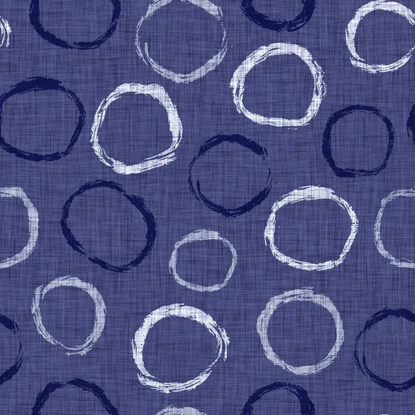 Texture sans couture indigo doodle dot. Bleu tissé boro coton fond effet teint. répétition japonaise batik résister au modèle de lavage. Tache colorante pointillée perturbée. Asiatique partout imprimé tissu. — Photo